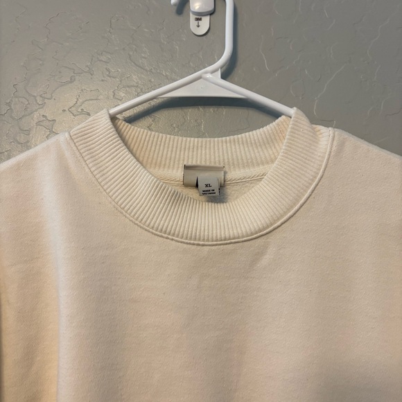 A new day bundle of two off white pullover sweatshirts size XL - Picture 3 of 16